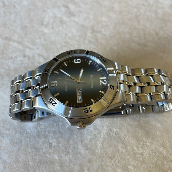 Armitron men battery water resistant 165ft stainless steel date&day - Picture 3 of 8